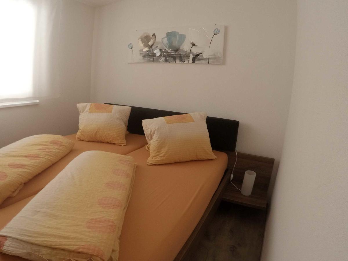 Haus Baracca Lägenhet Vella Exteriör bild